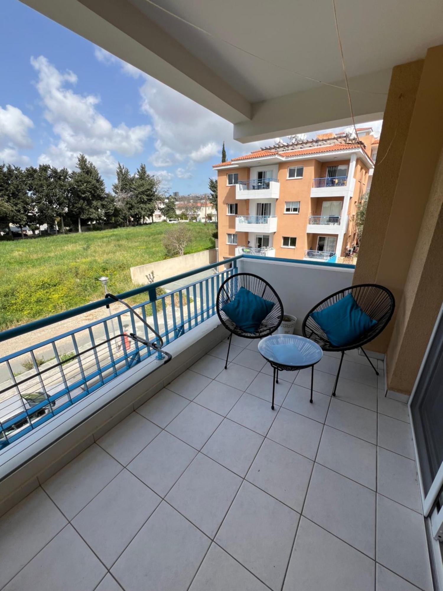 Iris Village Grand Apartment Paphos Exterior foto